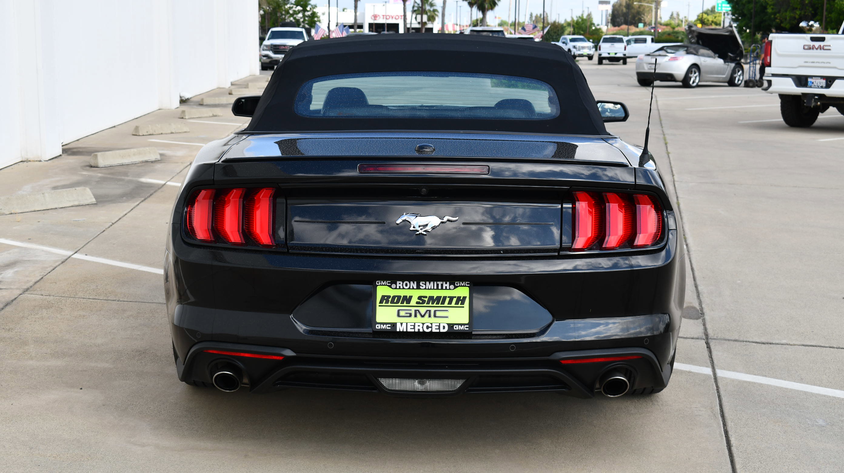 Used 2023 Ford Mustang Premium RWD image 7