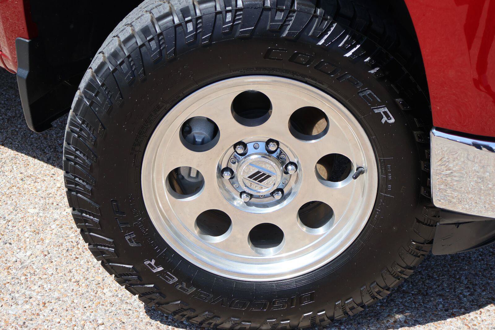 Used 2024 Chevrolet Silverado 1500 LT w/ Protection Package AWD/4WD image 9