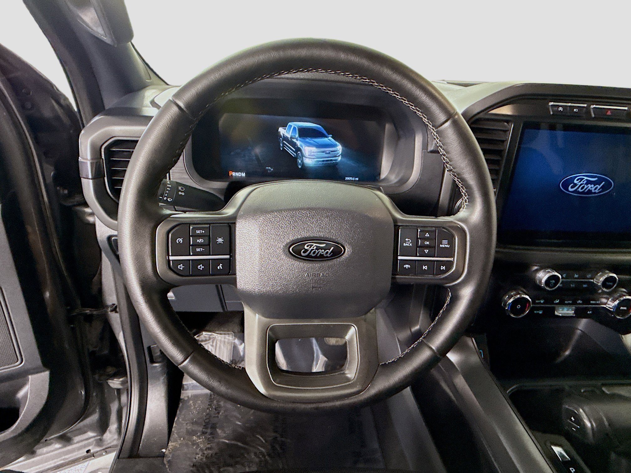 Used 2024 Ford F150 XLT w/ XLT Black Appearance Package image 13