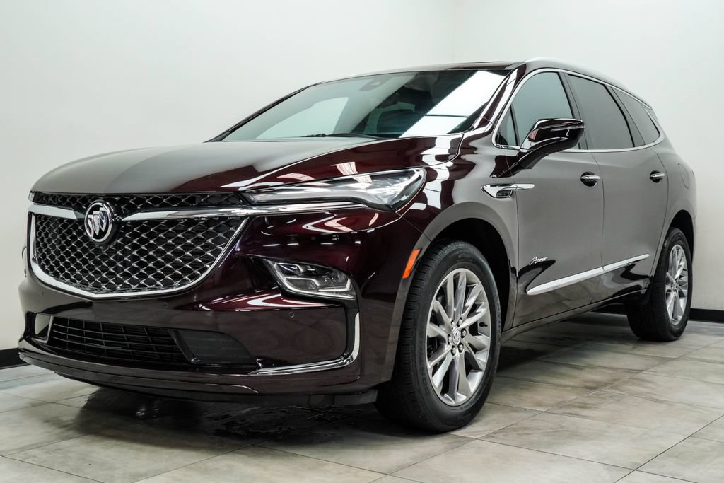 Used 2023 Buick Enclave Avenir w/ Avenir Technology Package AWD/4WD image 9