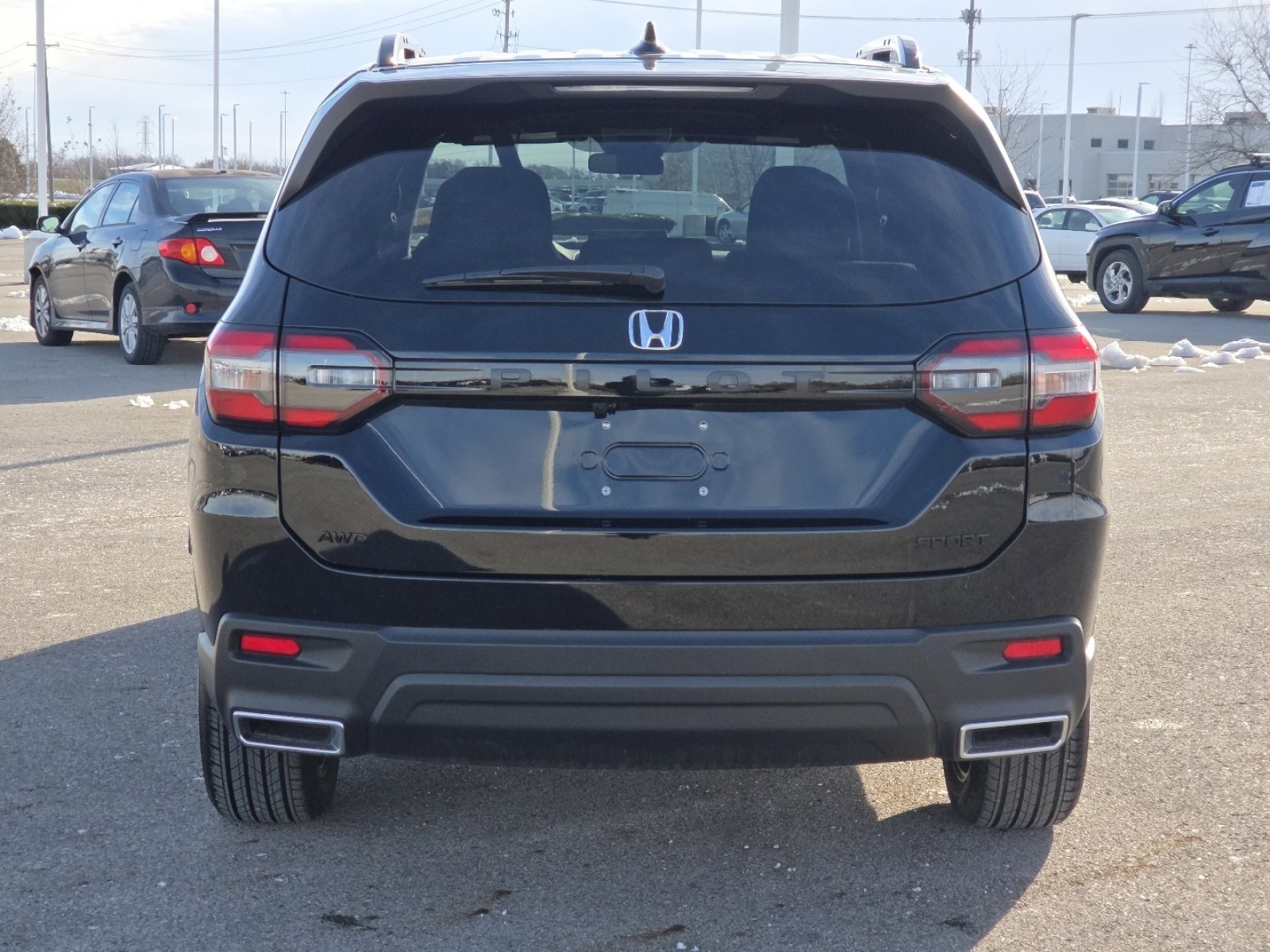 Used 2025 Honda Pilot Sport image 18