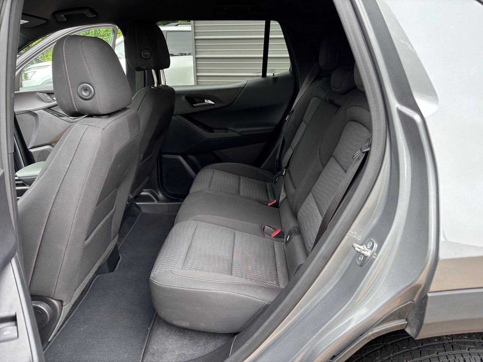 Used 2025 Chevrolet Equinox LT FWD image 21