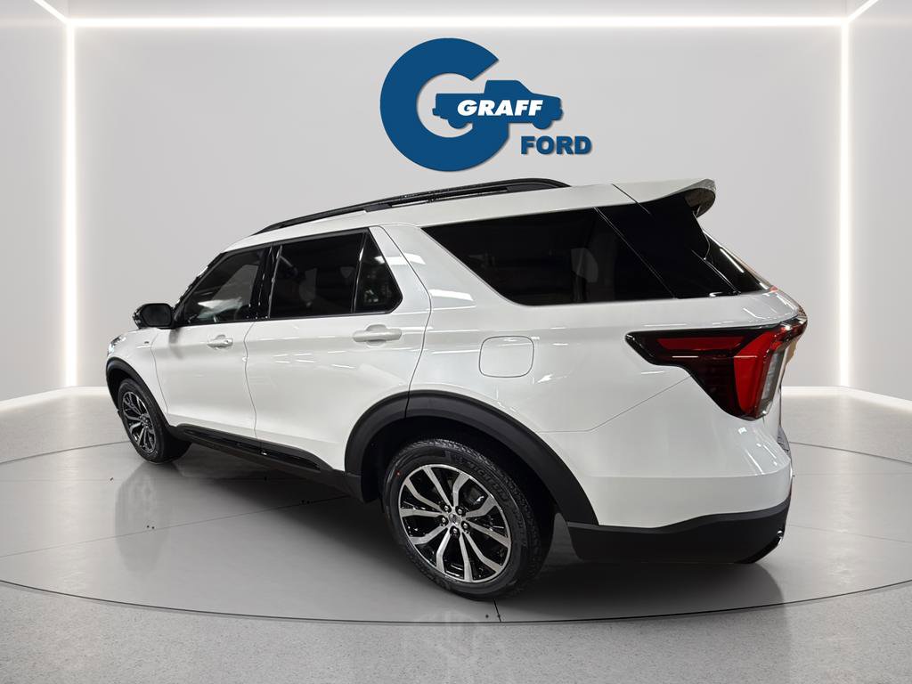 New 2026 Ford Explorer ST-Line image 4
