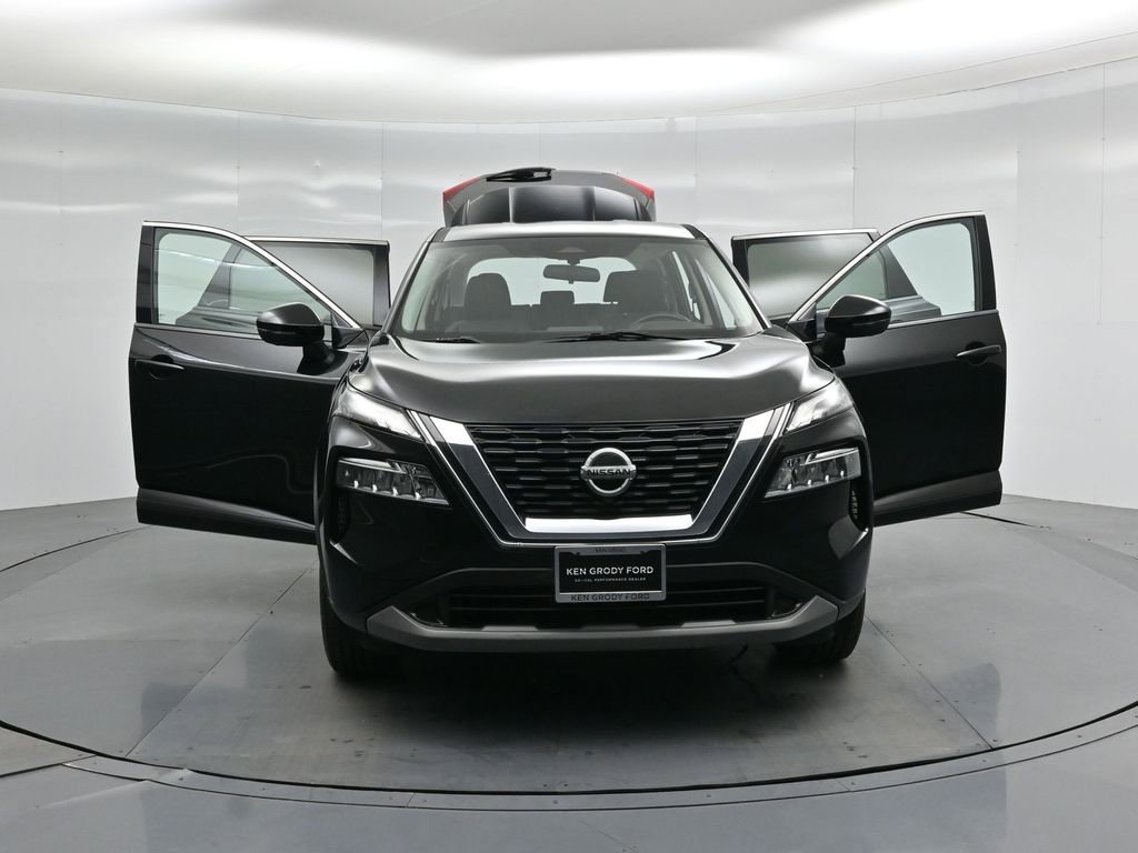 Used 2021 Nissan Rogue SV image 30