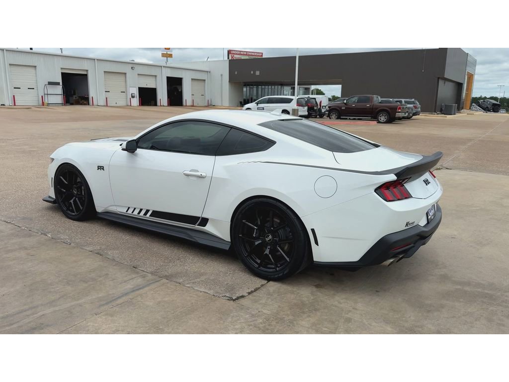 Used 2025 Ford Mustang GT Premium w/ GT Performance Package RWD image 6