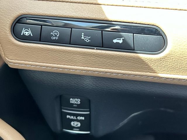 Certified 2025 INFINITI QX80 Sensory image 31