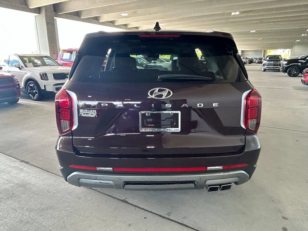 Used 2024 Hyundai Palisade Limited FWD image 4