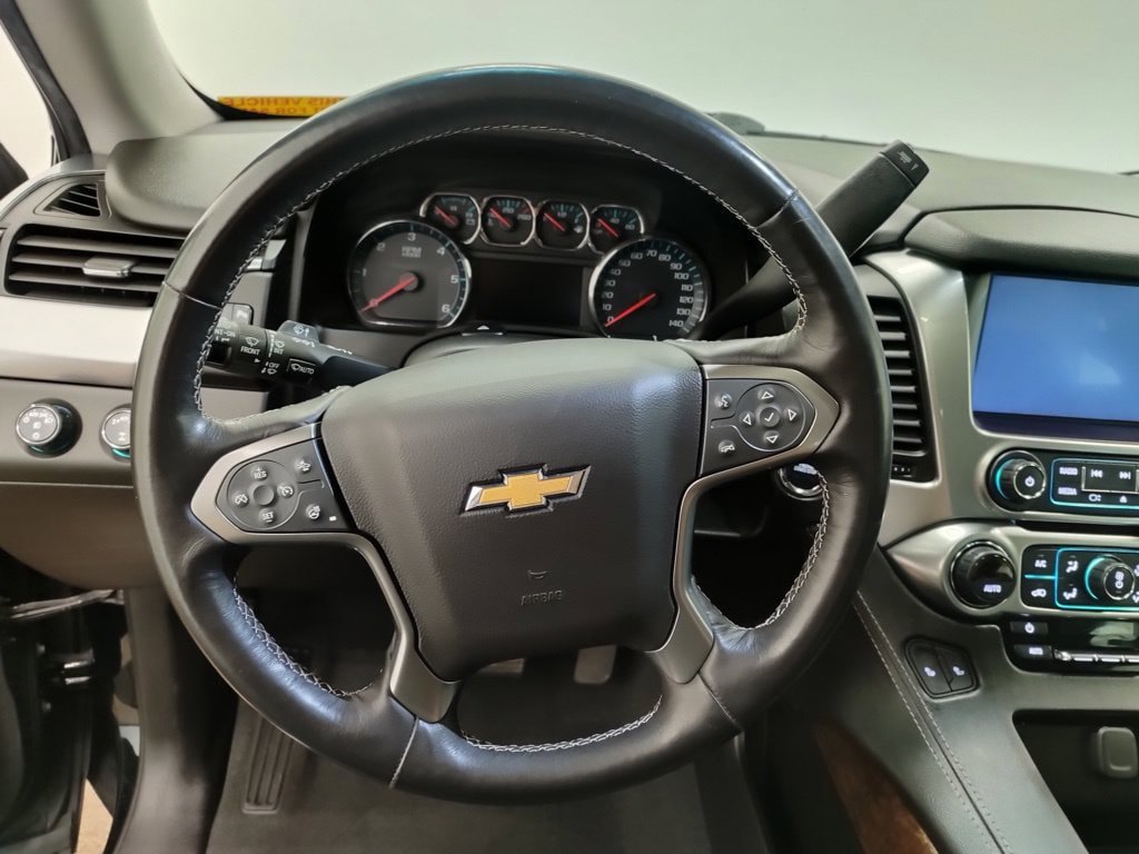 Used 2019 Chevrolet Tahoe LT w/ Luxury Package AWD/4WD image 15