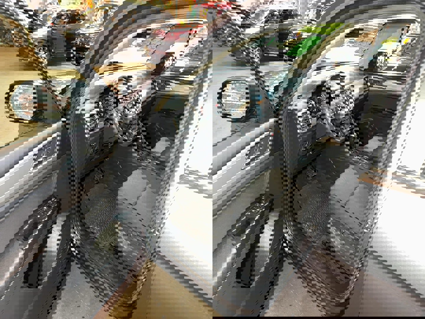 Used 2018 Volkswagen Atlas S image 12