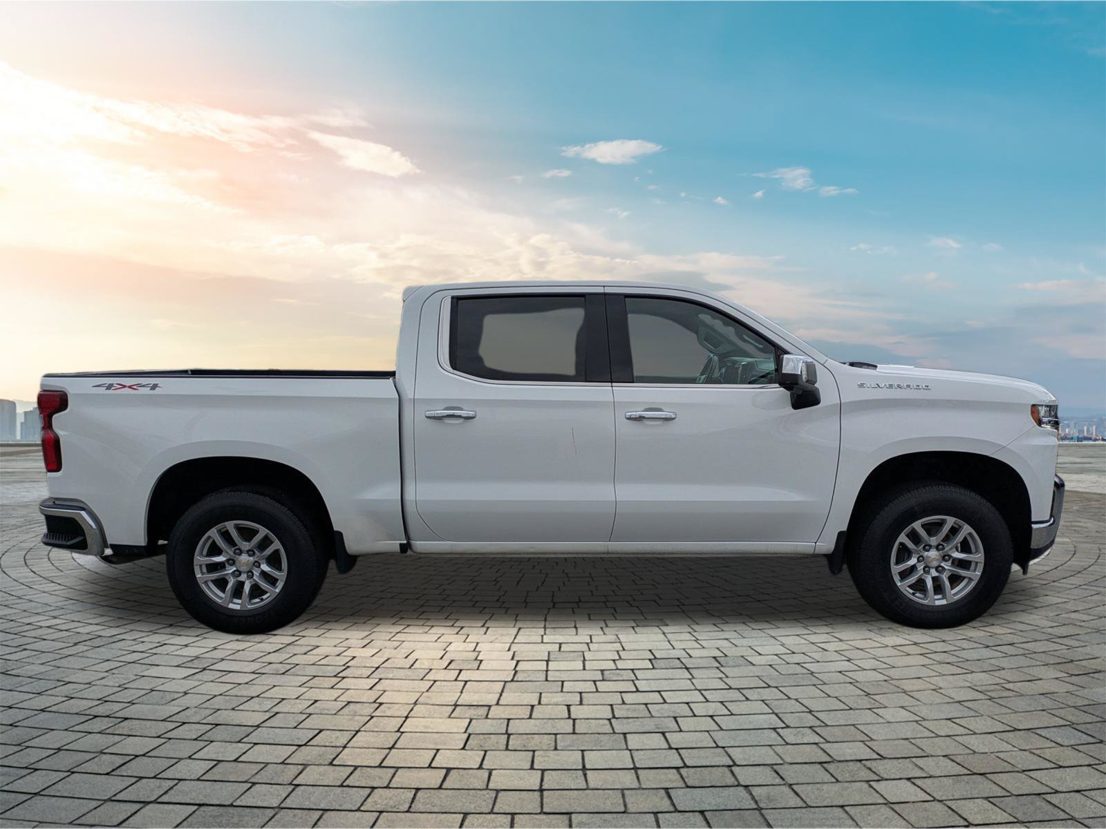 Used 2021 Chevrolet Silverado 1500 LTZ w/ LTZ Convenience Package II AWD/4WD image 4
