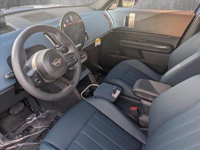 Used 2025 MINI Cooper Countryman S w/ Comfort Package Max image 3