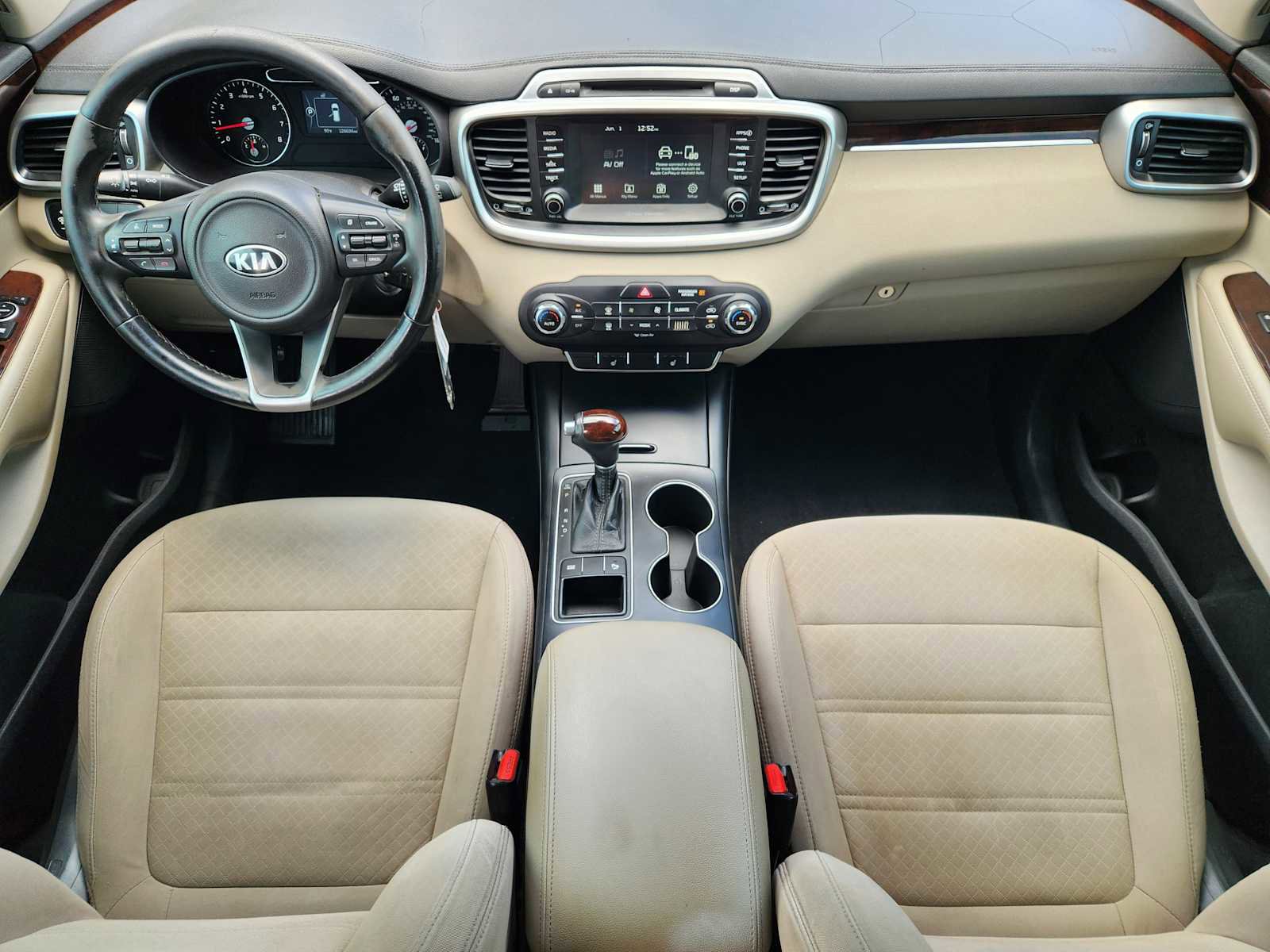 Used 2017 Kia Sorento FWD w/ LX Convenience Package image 24