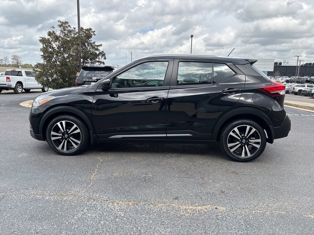 Used 2020 Nissan Kicks SR w/ Exterior Package image 9