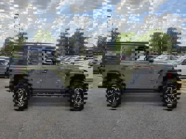 Used 2025 Jeep Wrangler Unlimited Rubicon w/ Safety Group image 8