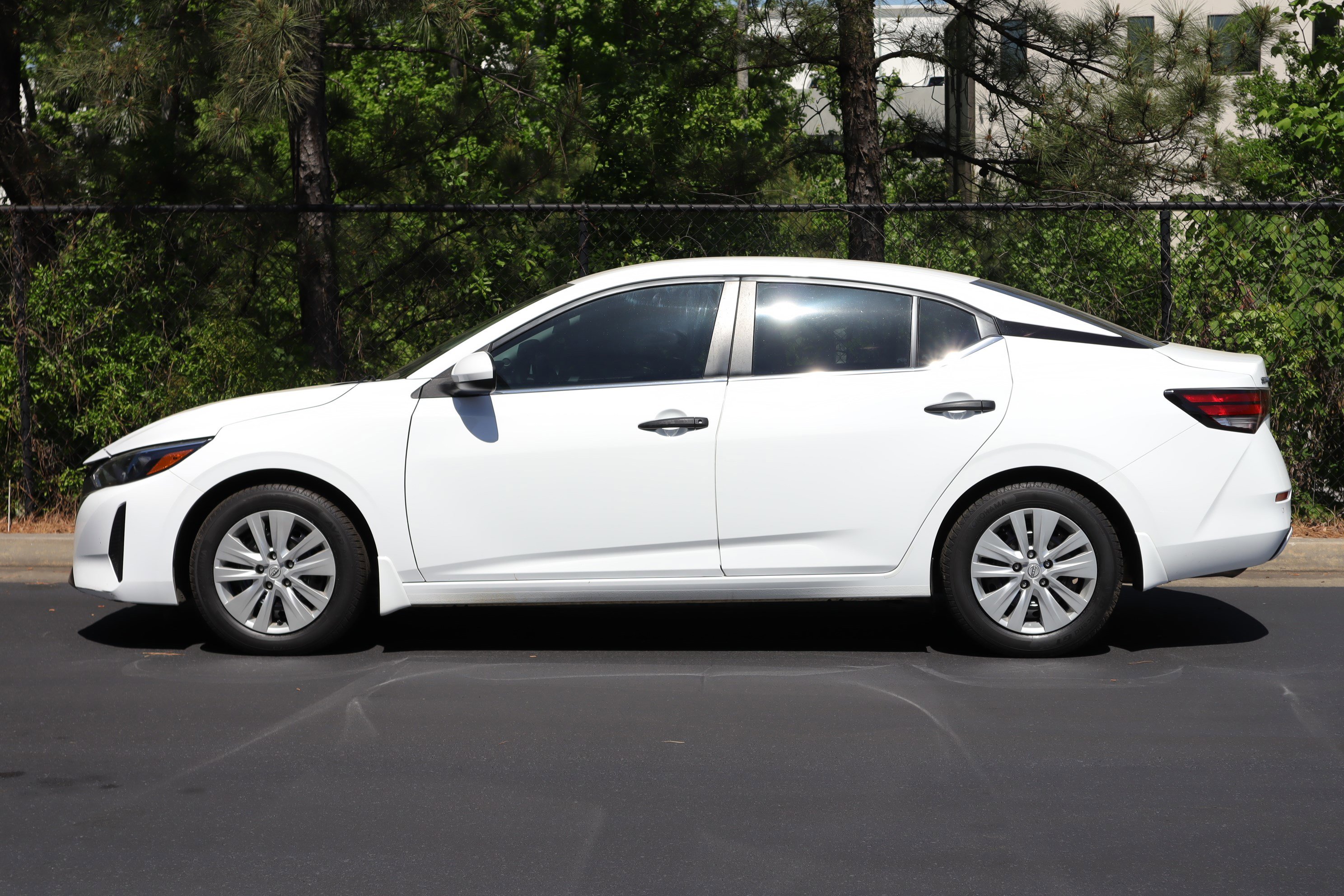 Used 2024 Nissan Sentra S FWD image 5