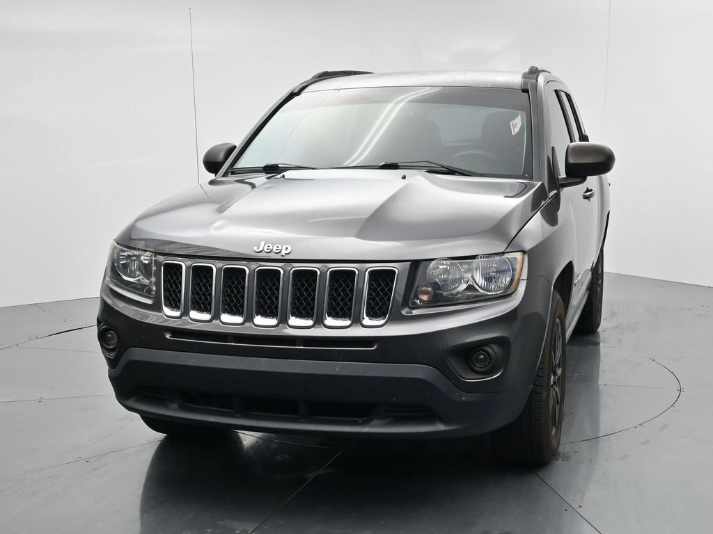 Used 2017 Jeep Compass Sport w/ Power Value Group AWD/4WD image 3
