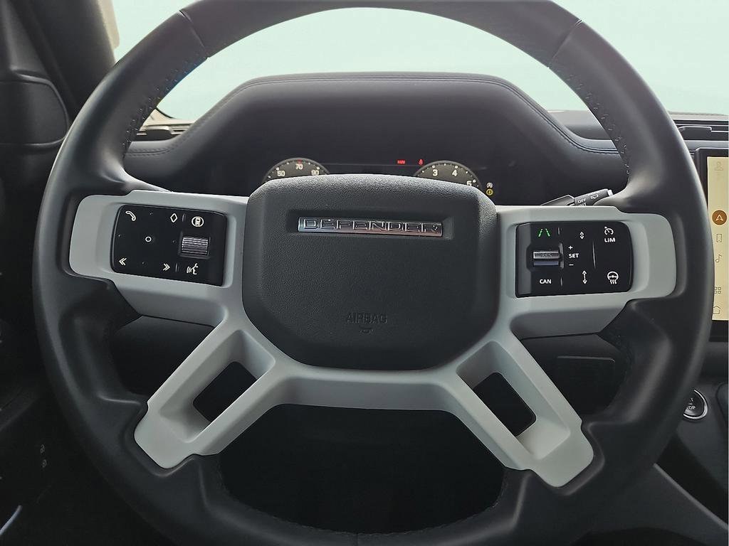 Used 2025 Land Rover Defender 110 S AWD/4WD image 16