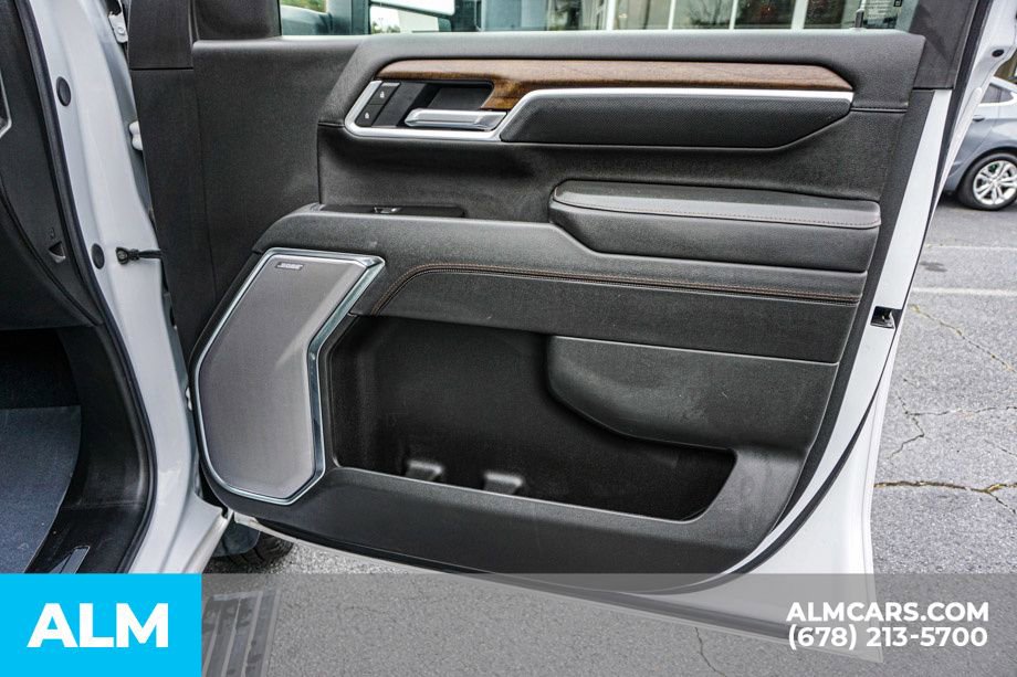 Used 2025 Chevrolet Silverado 3500 High Country w/ Technology Package image 55