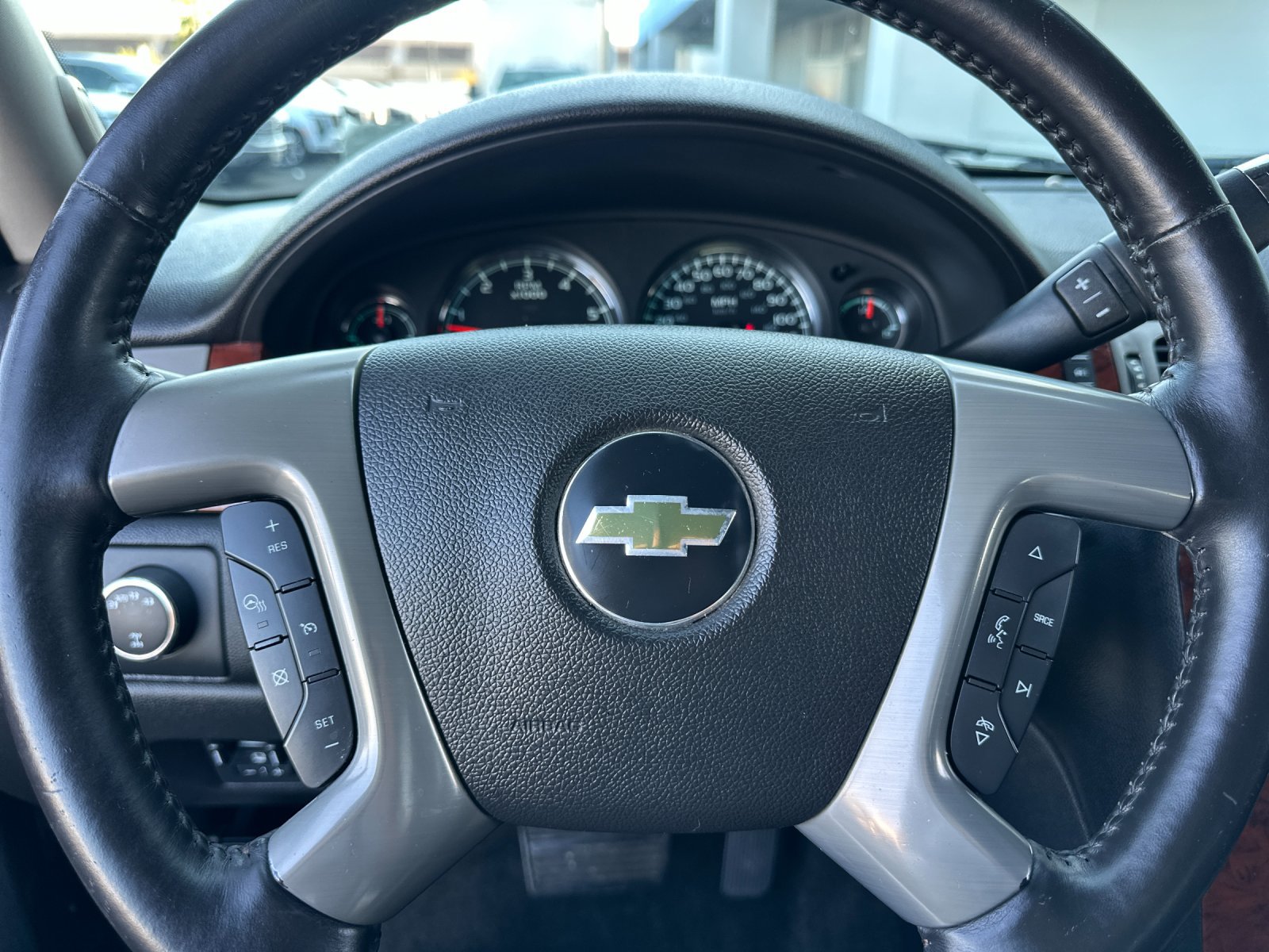 Used 2013 Chevrolet Avalanche LTZ AWD/4WD image 21
