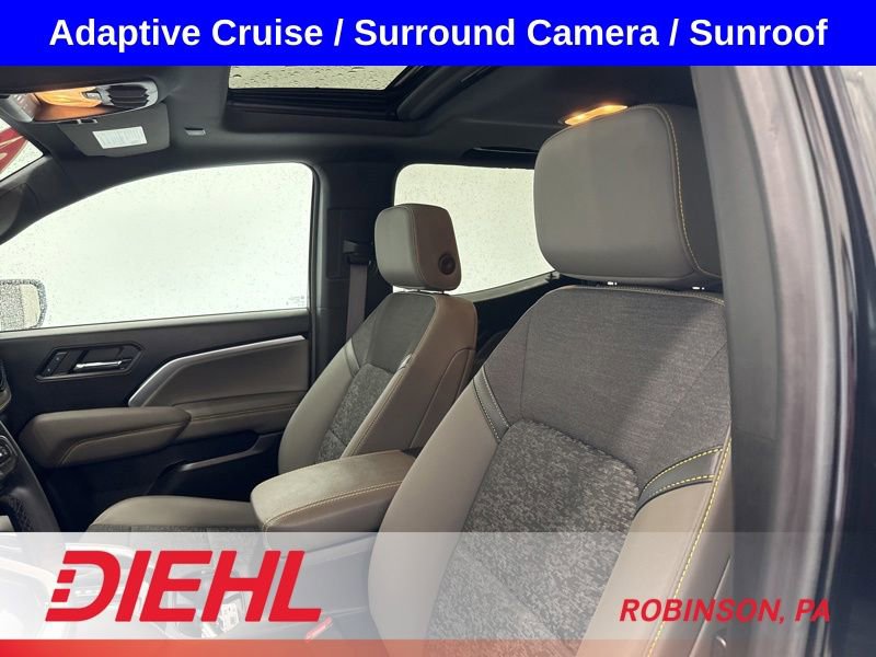 Used 2024 Chevrolet Colorado ZR2 w/ Technology Package AWD/4WD image 18
