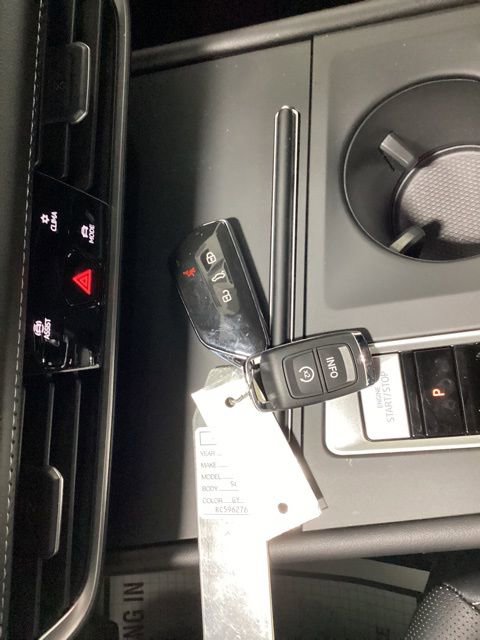 Used 2024 Volkswagen Atlas SE image 26