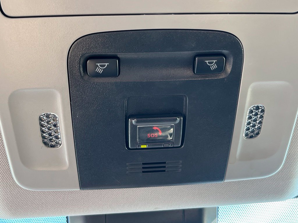 Used 2020 Toyota Camry SE AWD/4WD image 21