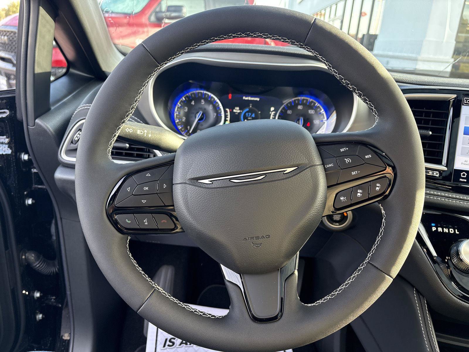 New 2027 Chrysler Pacifica Limited AWD/4WD image 18