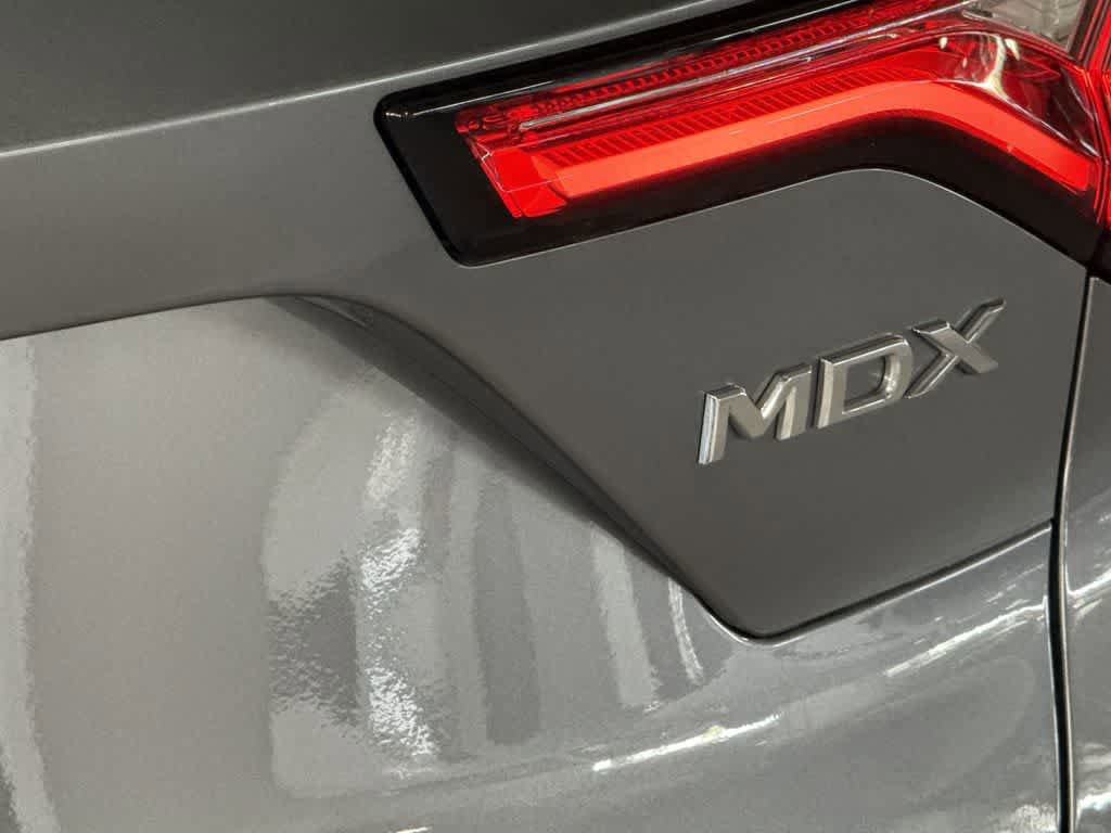 Used 2024 Acura MDX SH-AWD w/ Technology Package image 10