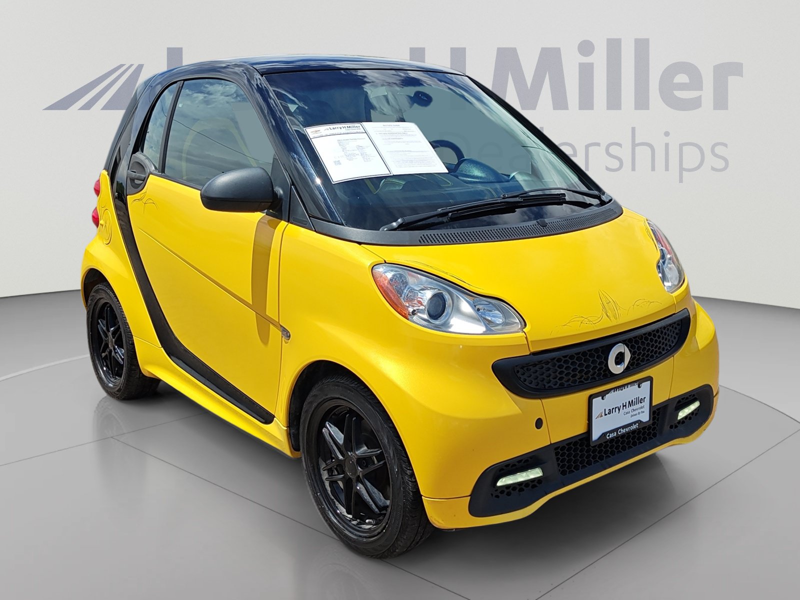 Used 2013 smart fortwo passion RWD image 7