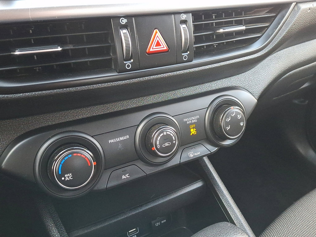 Used 2022 Kia Forte LXS image 29