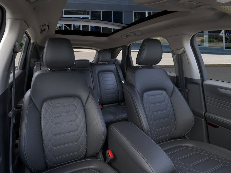 New 2024 Ford Escape Platinum w/ Premium Technology Package image 10