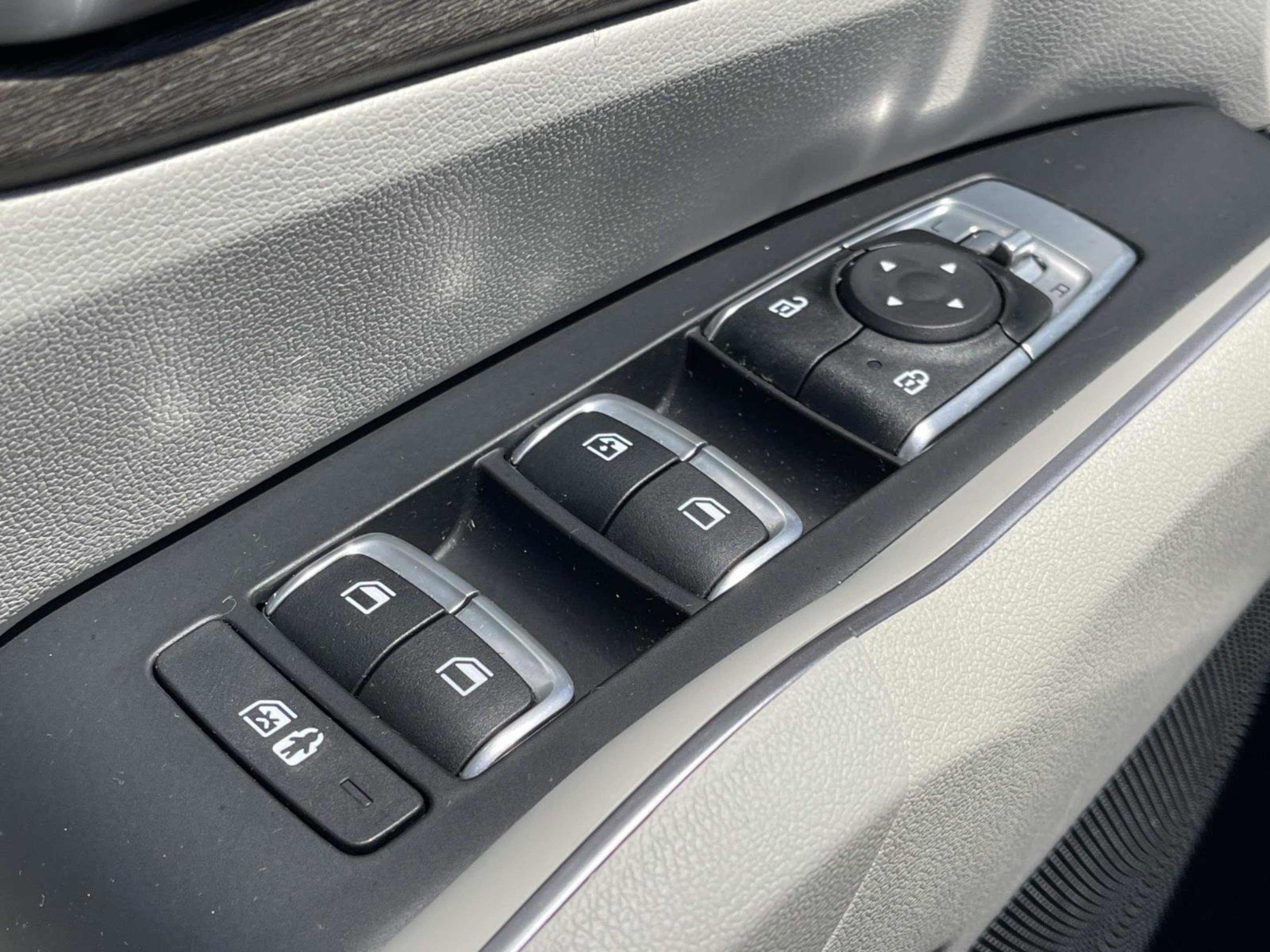 Used 2023 Kia Sorento EX w/ Panoramic Sunroof Package FWD image 30