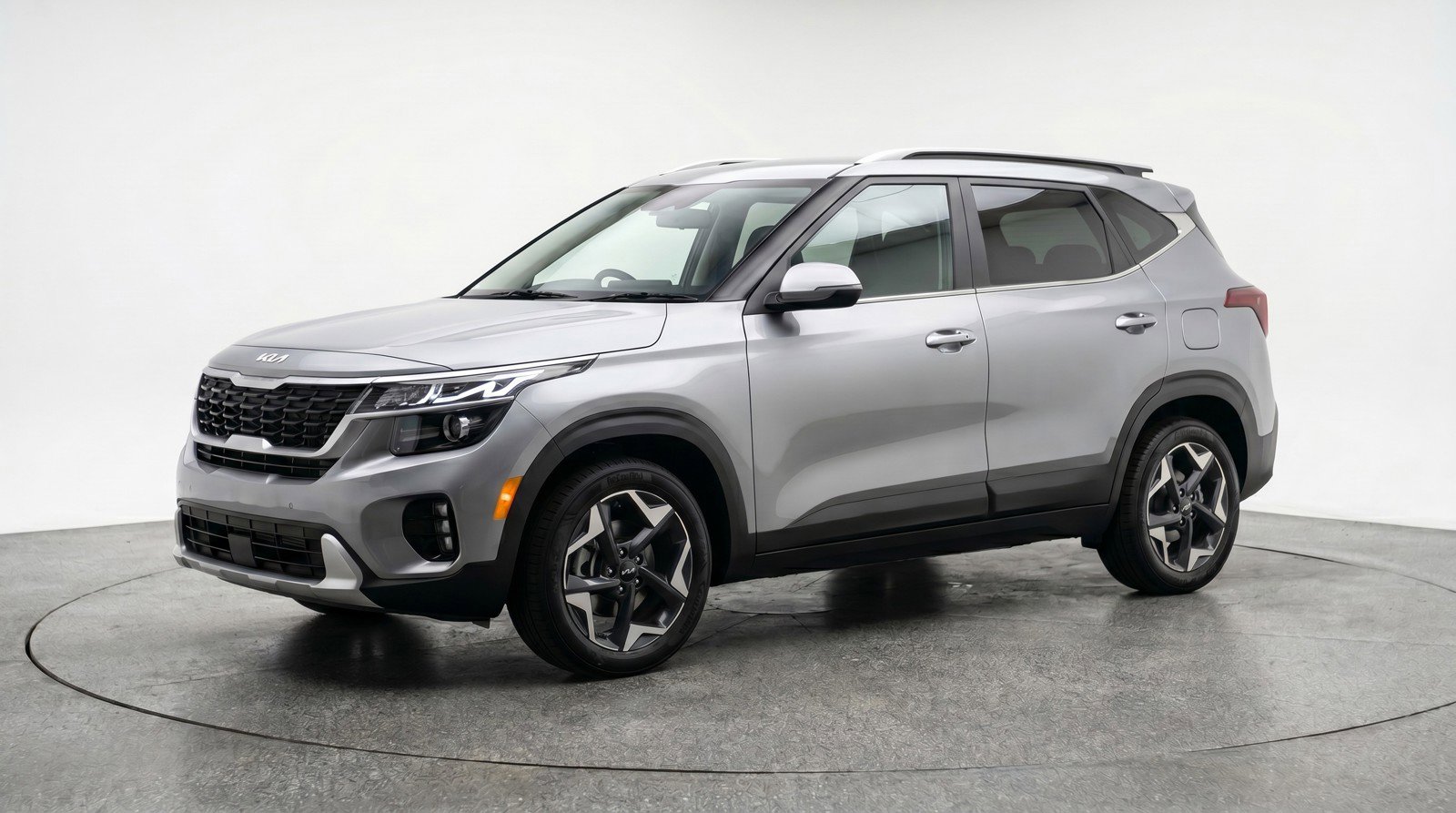 Used 2025 Kia Seltos S FWD image 3