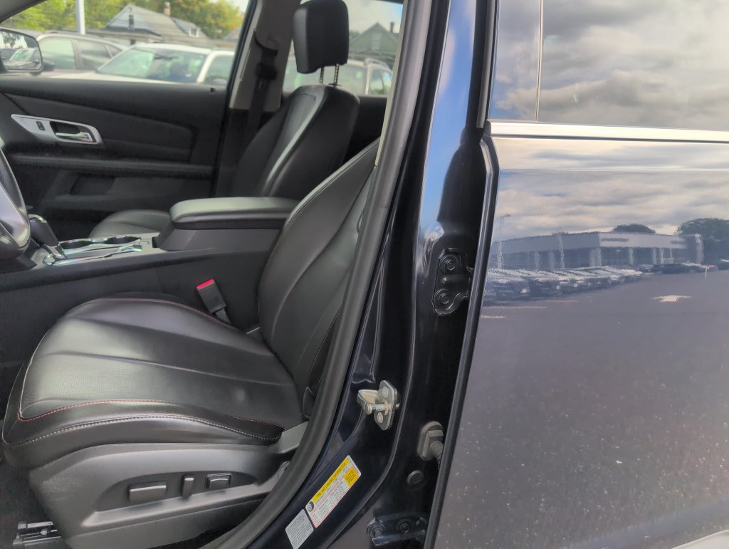Used 2017 GMC Terrain SLT w/ Open Road Package AWD/4WD image 15