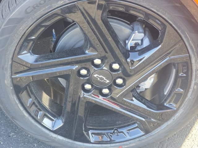 New 2026 Chevrolet Equinox EV LT image 9