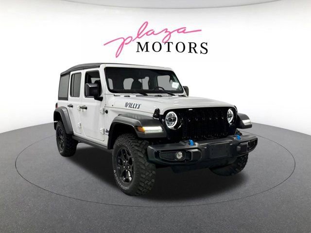 Used 2023 Jeep Wrangler Unlimited w/ Cold Weather Group AWD/4WD image 3