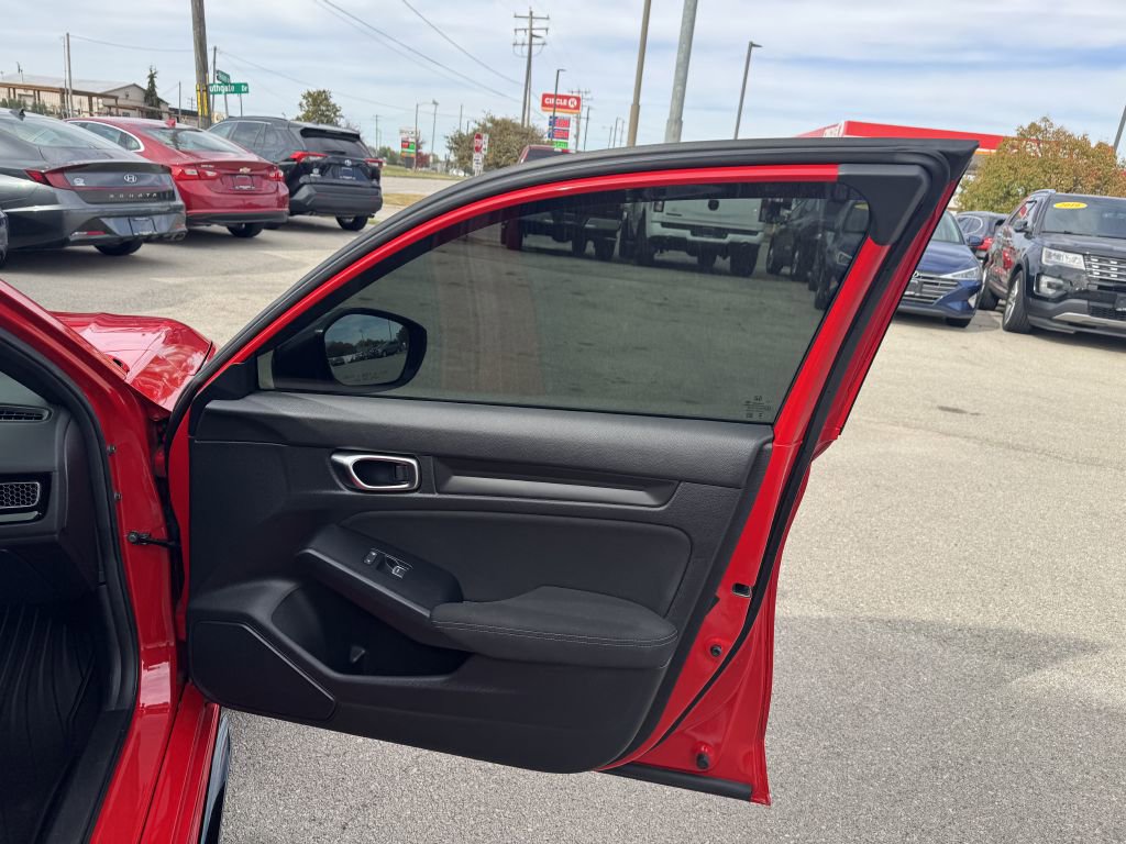Used 2025 Honda Civic Sport image 14