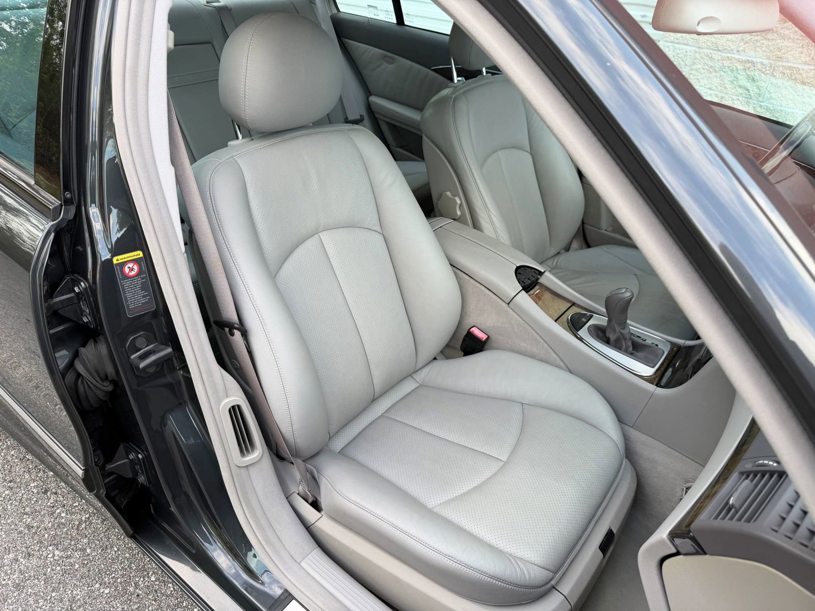 Used 2003 Mercedes-Benz E 500 Sedan image 53