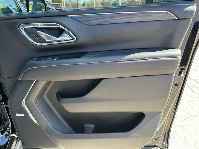 Used 2023 GMC Yukon XL SLT image 26