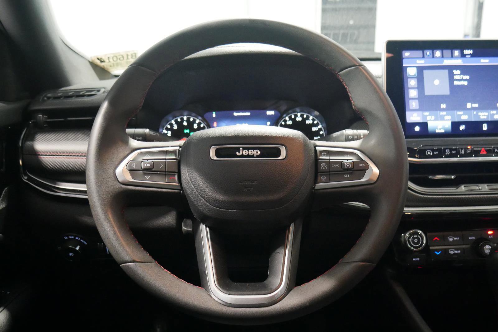 Used 2023 Jeep Compass Trailhawk image 20