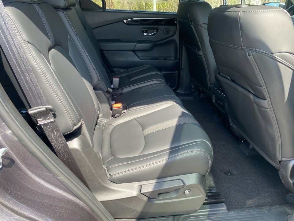 Certified 2025 Honda Pilot EX-L image 33