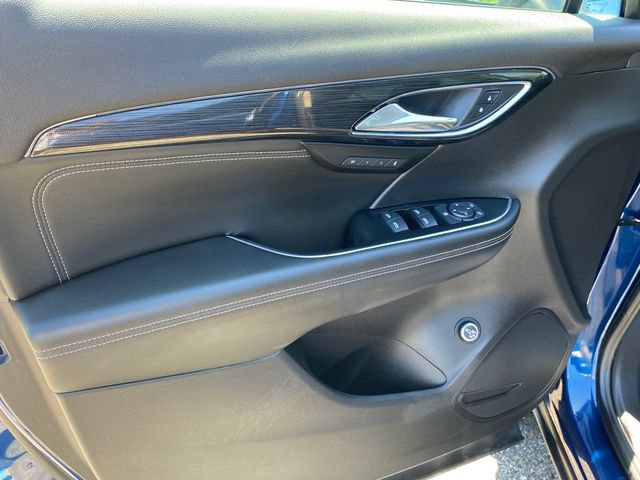 Certified 2023 Buick Envision Essence AWD/4WD image 17