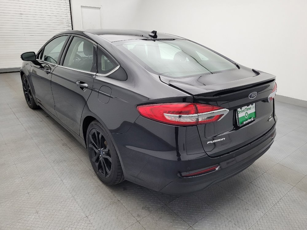 Used 2019 Ford Fusion SE w/ Equipment Group 151A FWD image 5
