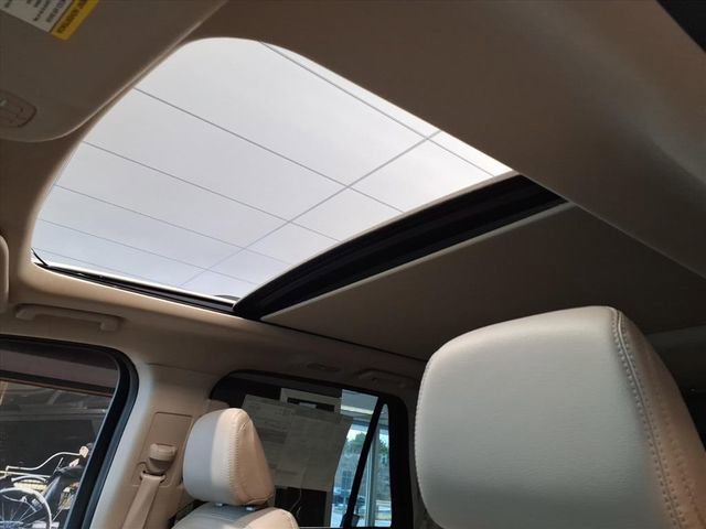 Used 2024 Ford Expedition Limited image 15