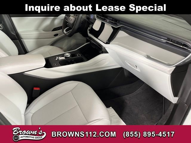 Used 2026 Jeep Cherokee Limited AWD/4WD image 45