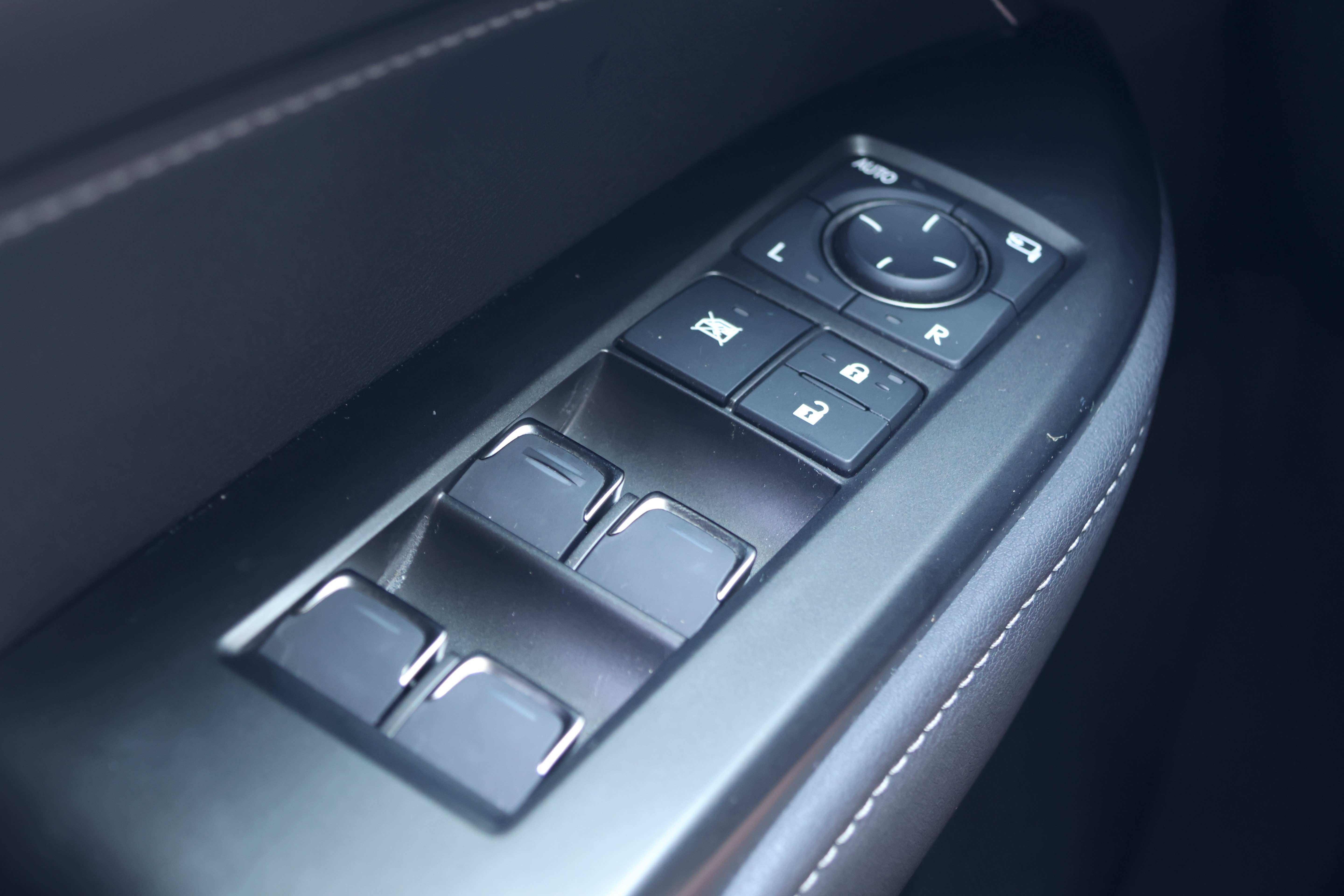Certified 2025 Lexus NX 350 AWD w/ Accessory Package (2T) image 14