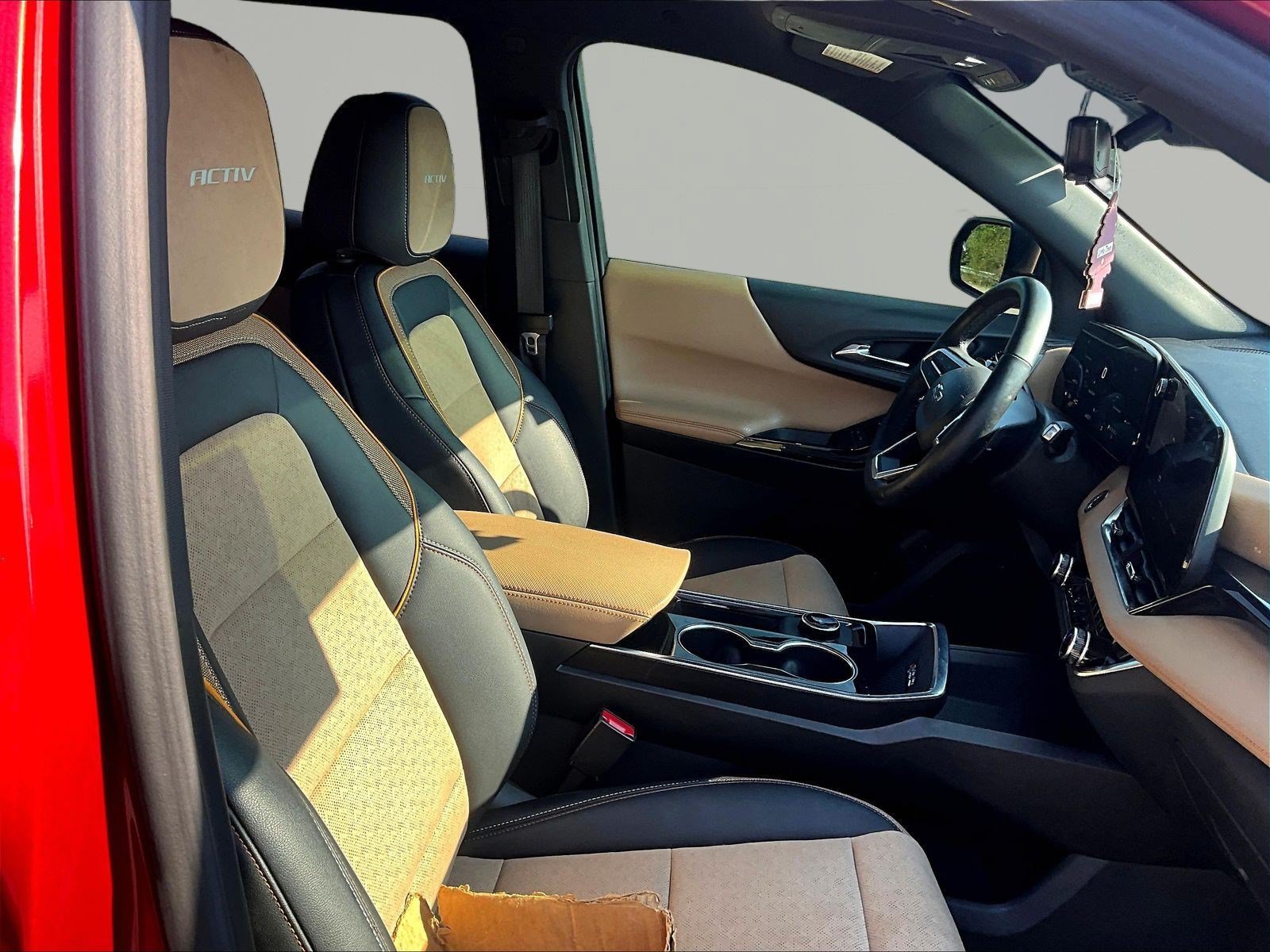 Used 2025 Chevrolet Equinox ACTIV w/ Safety and Technology Package AWD/4WD image 29