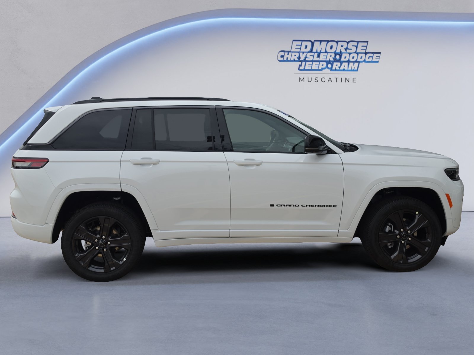 New 2027 Jeep Grand Cherokee Limited AWD/4WD image 6