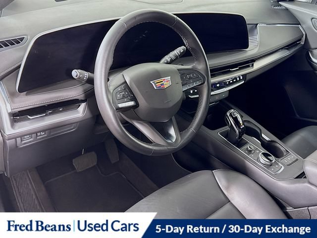 Used 2025 Cadillac XT4 Premium Luxury AWD/4WD image 13
