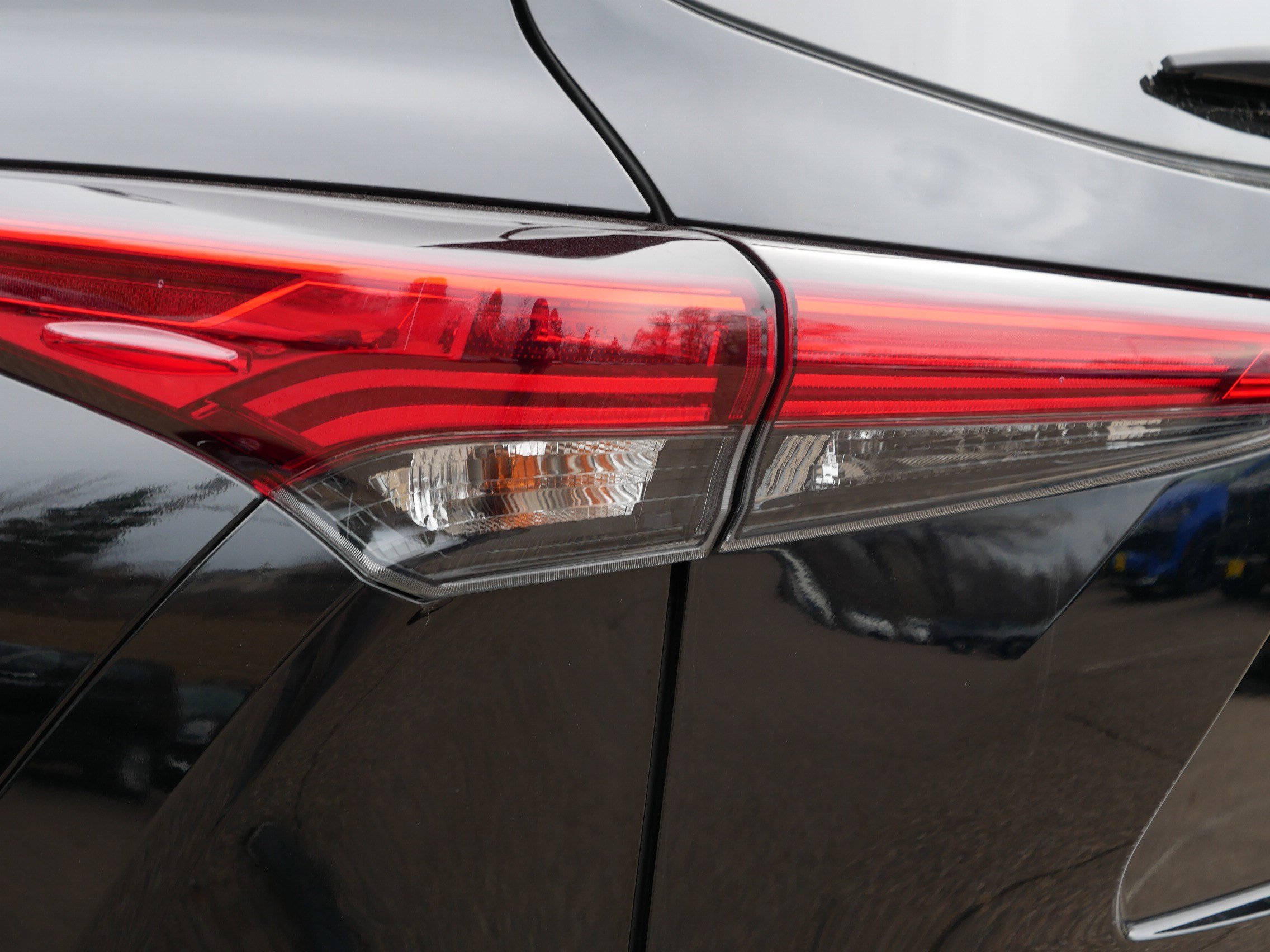 Used 2020 Toyota Highlander Platinum AWD/4WD image 17